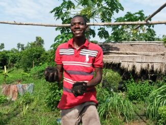 Jérémie Gadah, jeune togolais qui pratique l'agro écologie.