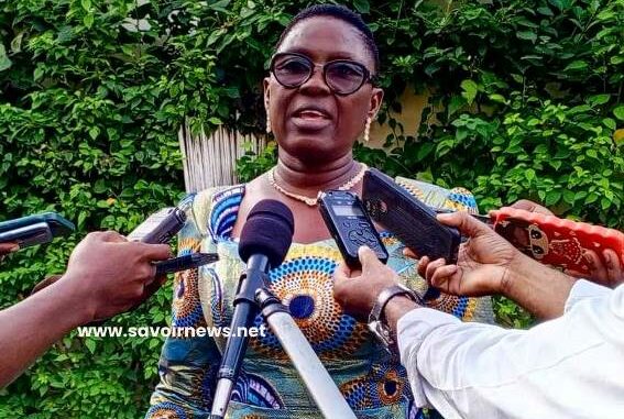 Mme Louise Alaba...