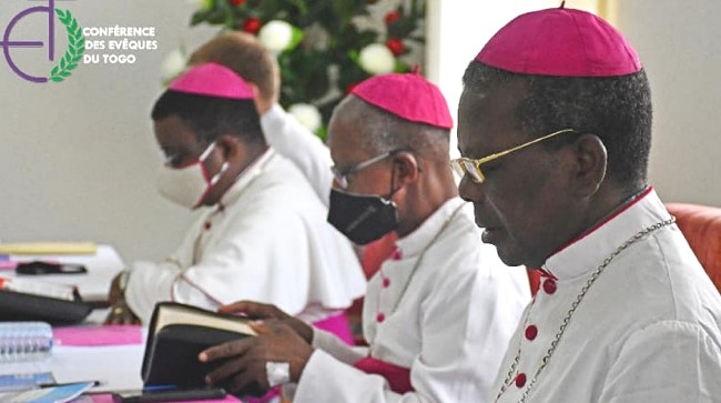 Des Evêques du Togo