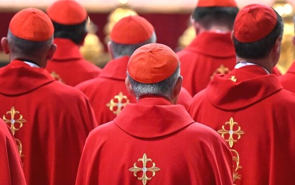 Des cardinaux