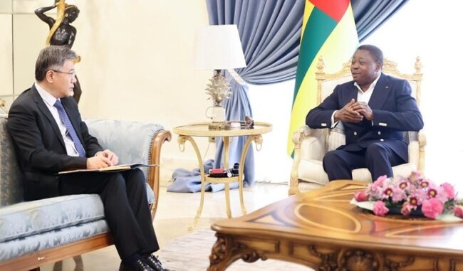 Faure Gnassingbé et Weidong Chao en tête-à-tête...