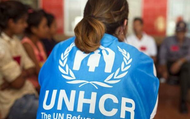 Une employée du HCR