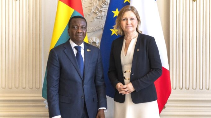 M.Kodjo Sevon-Tépé Adedze et Mme Yaël Braun-Pivet..