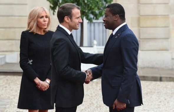Le président du Conseil Faure Gnassingbé et le président français Emmanuel Macron..